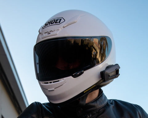 cardo packtalk slim shoei neotec 2 CARDO PACKTALK EDGE – LazyAssBikers
